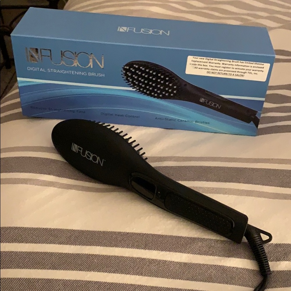 Fusion digital straightening brush